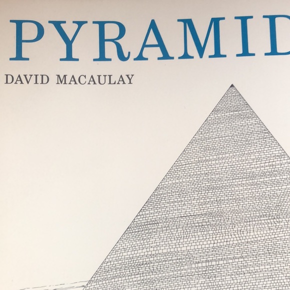 Pyramid - a book by David Macaulay - Picture 4 of 11